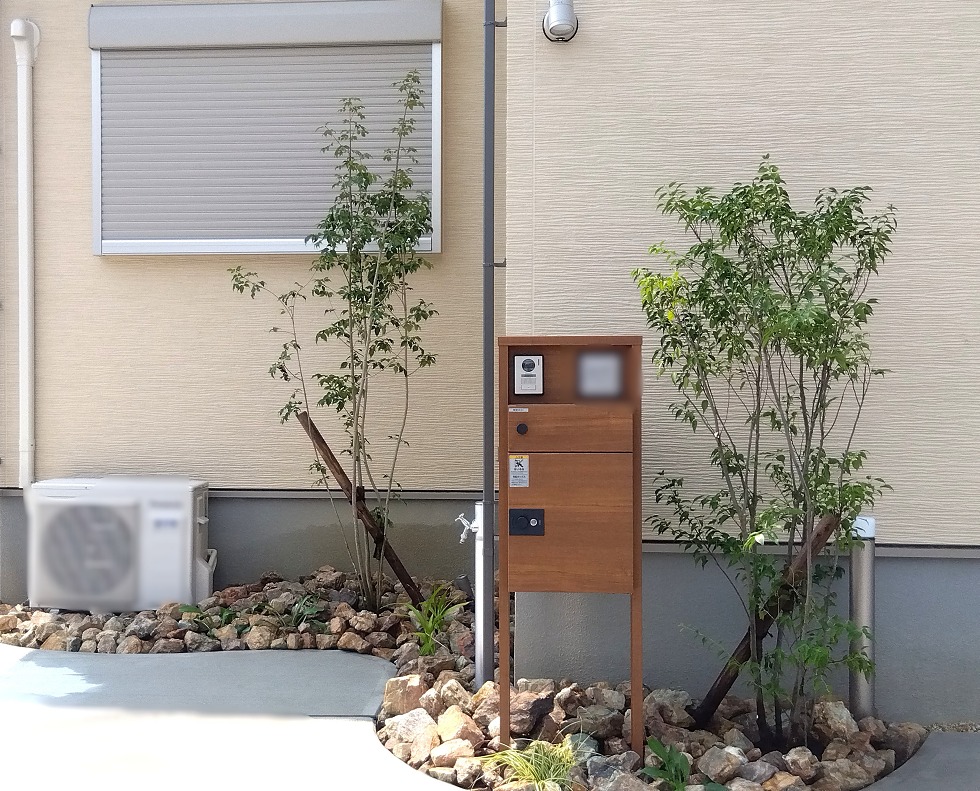 S様機能門柱まわり＋植栽
